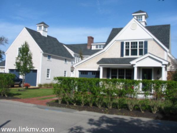 Guest House and garage of Main House