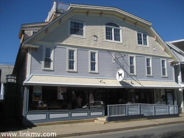 37 Circuit Avenue