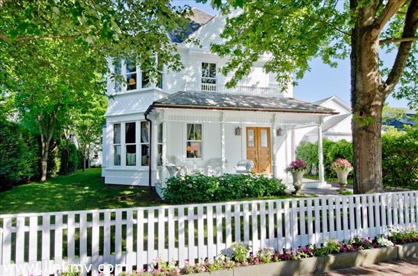 Historic Victorian Sits Majestically On South Summer Street