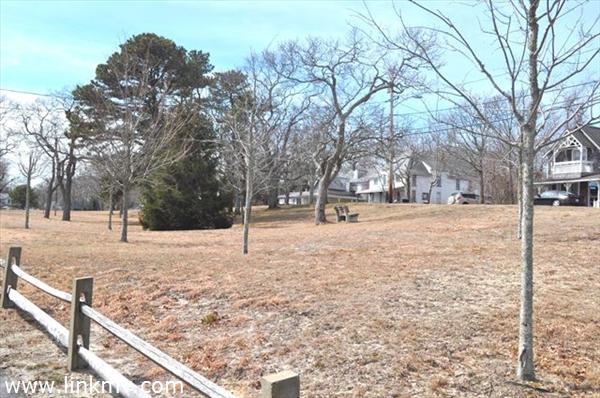 Oak Bluffs Marthas Vineyard Property for Sale