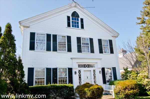 Captains House On North Water Street