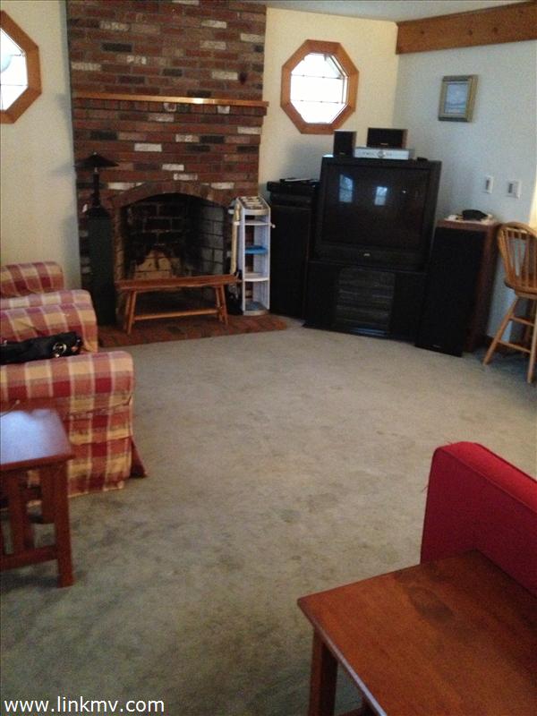 Great Space in Living room w/ FP
