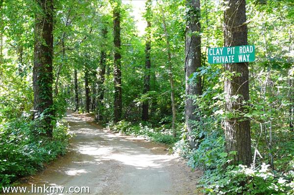Entrance to Clay Pit Road
