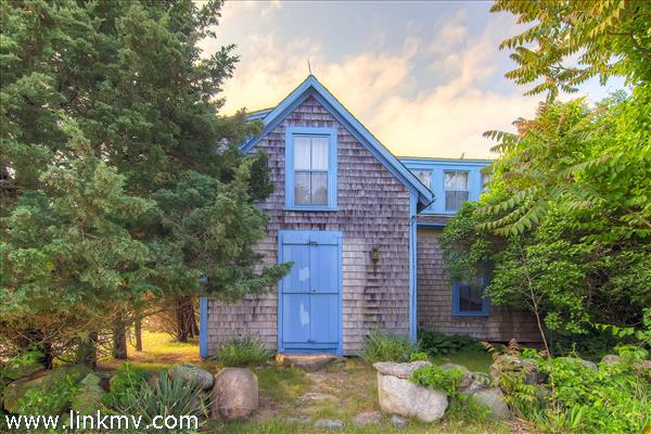 25 and 27 Harbor Hill Road