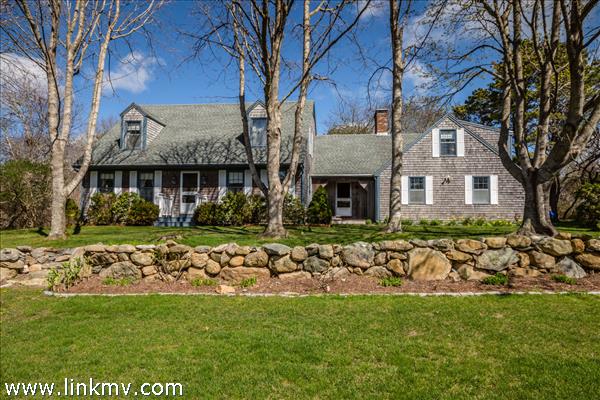 Frontal view of 31 North Street with pleasant landscaped yard.