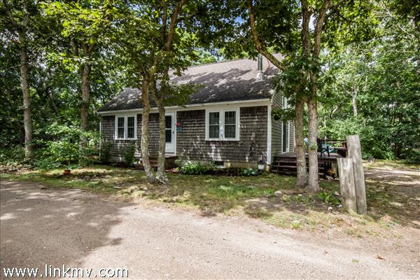 A charming home in an ideal location.