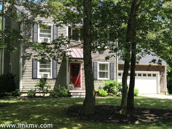 4 Wood Chips CircleVineyard Haven